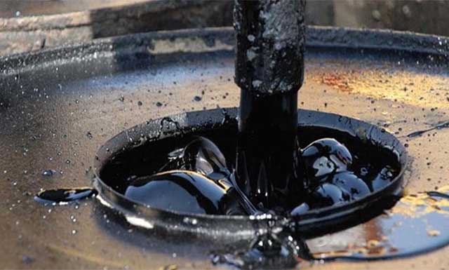 bitumen2111 اختصاص پنج هزار و ۵۰۰ تُن قیر رایگان به شهرداریهای خراسانشمالی